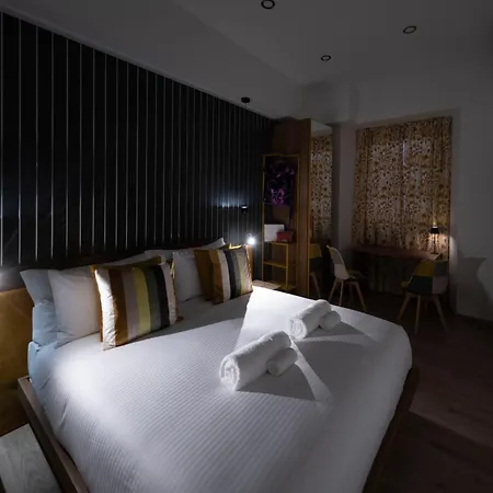 Frühstückspension Cola 4*