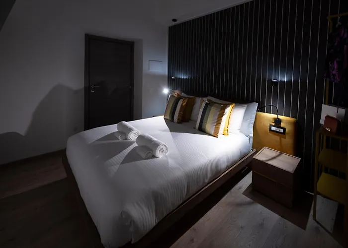 Bed & Breakfast Cola