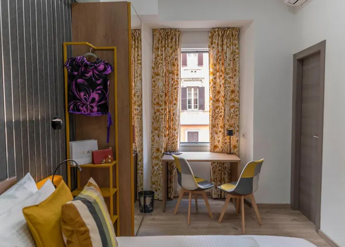 Bed & Breakfast Cola