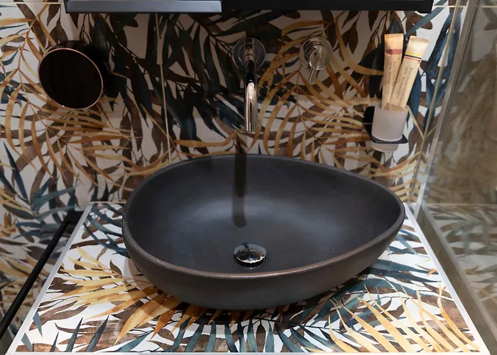 Bed & Breakfast Cola 4*